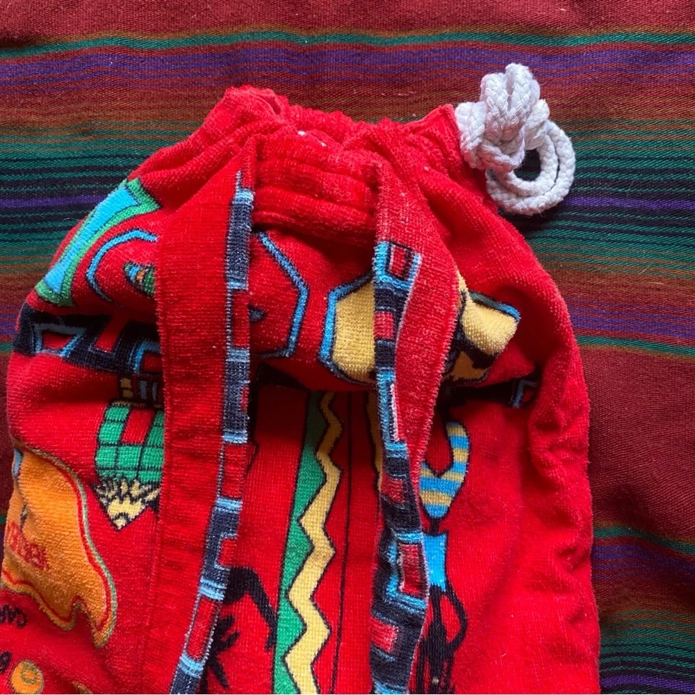 Y2K The Caribbean Islands Beach Towel Backpack. Great Shape!